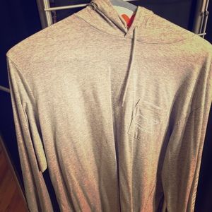 Vineyard Vines Large Grey Long sleeve w/ hood